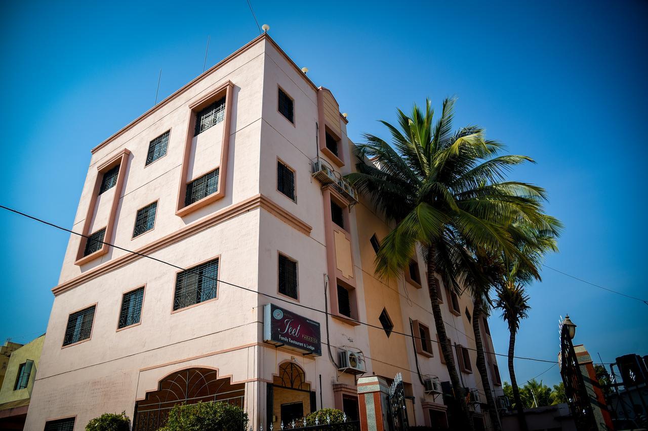 Hotel Jeet Paradise Phaltan Экстерьер фото